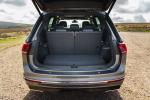 Volkswagen Tiguan Allspace R-Line 2018 года (UK)